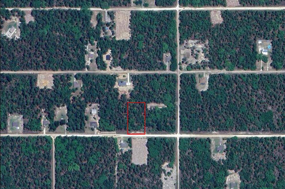 High and Dry in the desirable area of Rolling Hills, No HOA on this 1.