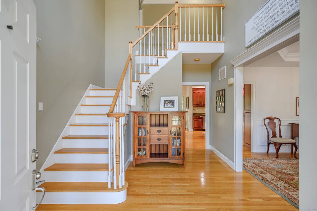 Welcome home to 66 Marlin Road.