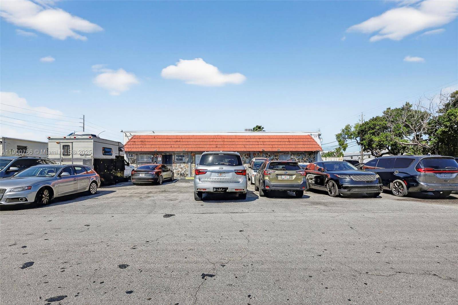 Exceptional Industrial Opportunity in Prime Hallandale Beach !