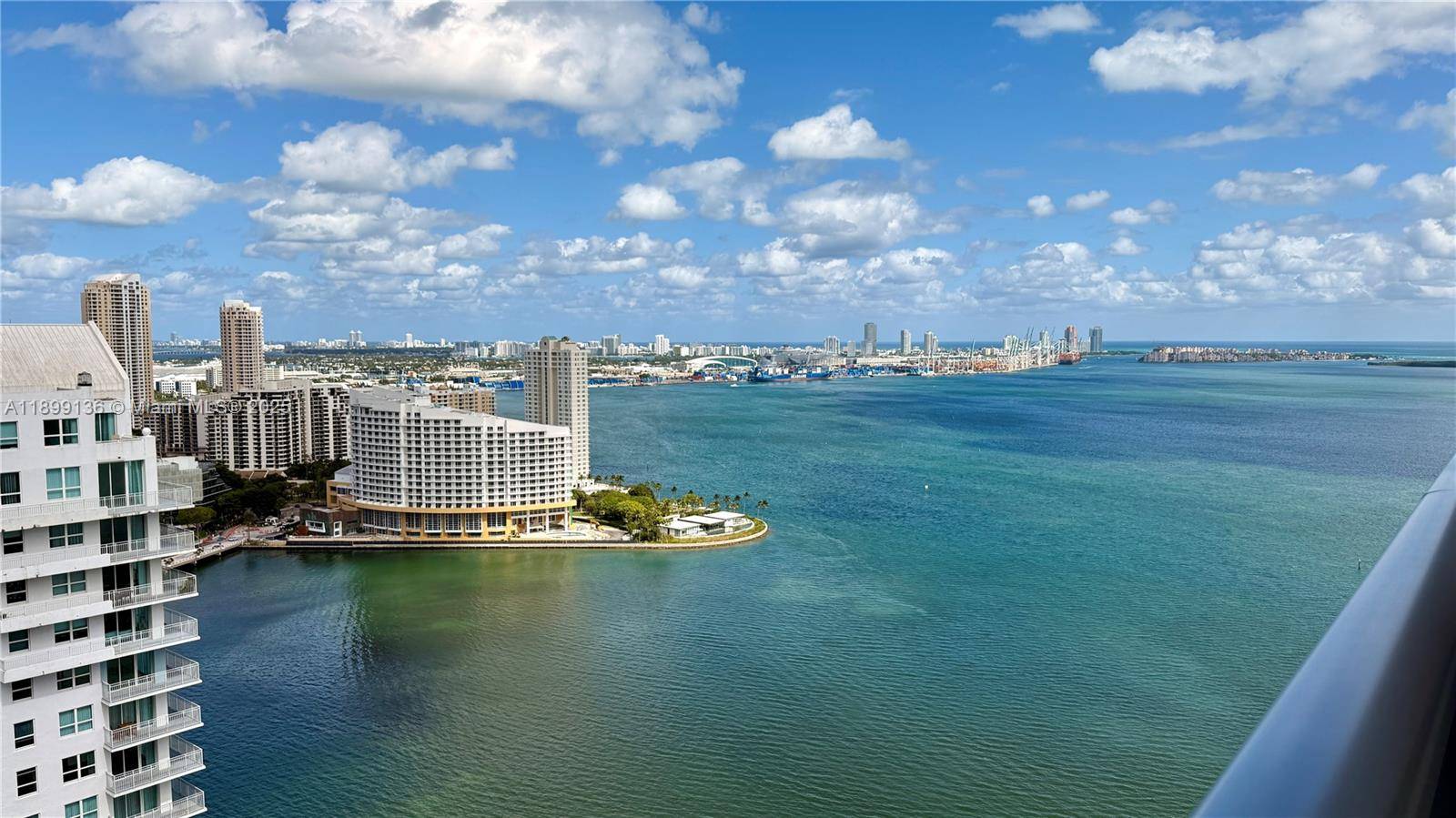 Penthouse opportunity in the heart of Brickell !