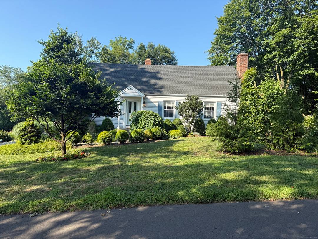 Nestled on one of Southport's most beloved streets, 111 Mill Hill Road blends classic charm with turnkey comfort.