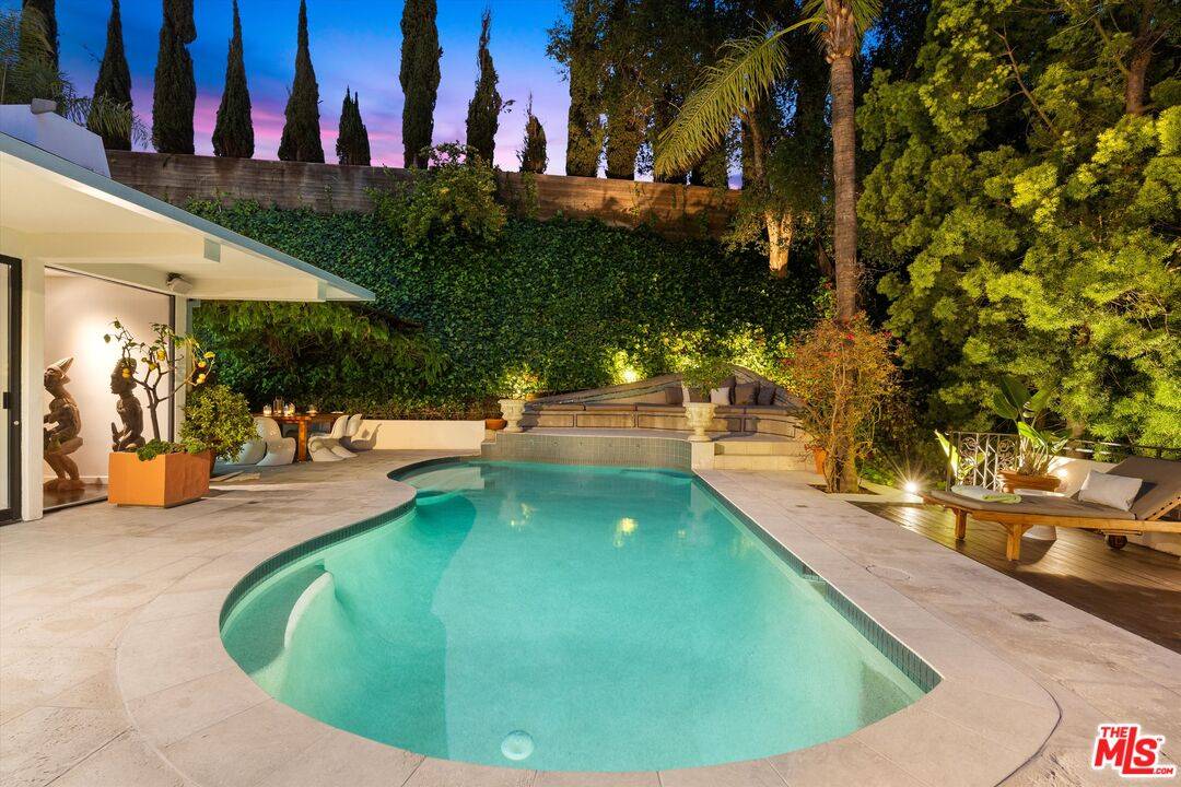 2328  SAN YSIDRO DR 4BR Beverly Hills Post Office | B.H.P.O. La