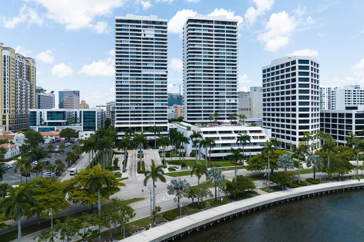 Located in a prestigious full service luxury building along the Intracoastal Waterway, 525 S Flagler Dr 6B offers prime waterfront living in the heart of Downtown West Palm Beach.