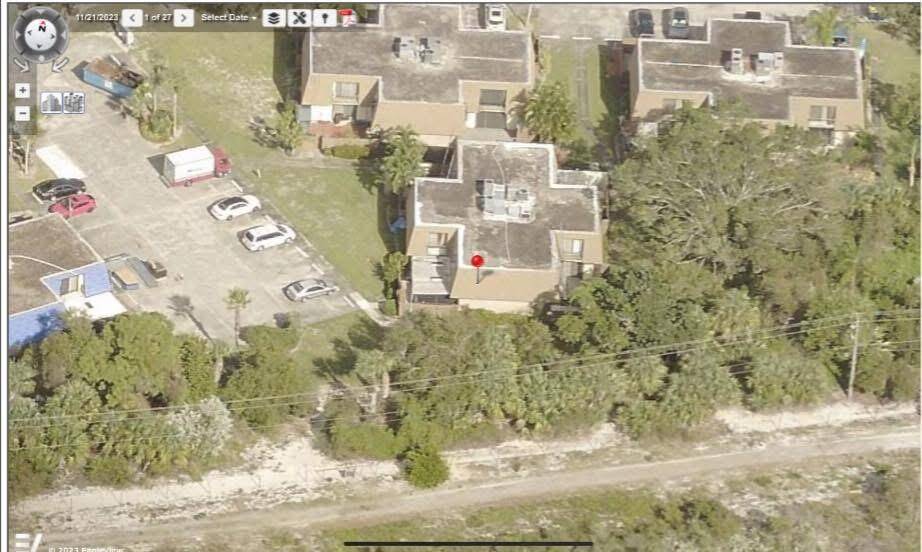 This two bedroom, two bathroom home sits on an approximately 5, 280 square foot lot.