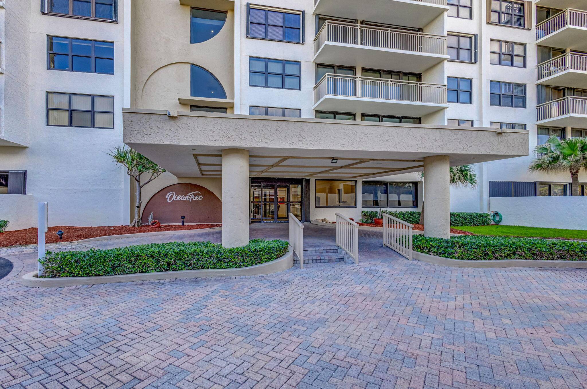 SPACIOUS 2 bedroom 2 bath rental available in Oceantree on SINGER ISLAND !