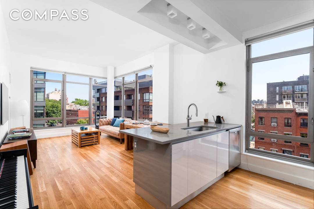 OFFER ACCEPTED. Welcome to Apartment 4E a 985 square foot retreat that s been recently renovated and thoughtfully designed to elevate your living experience.