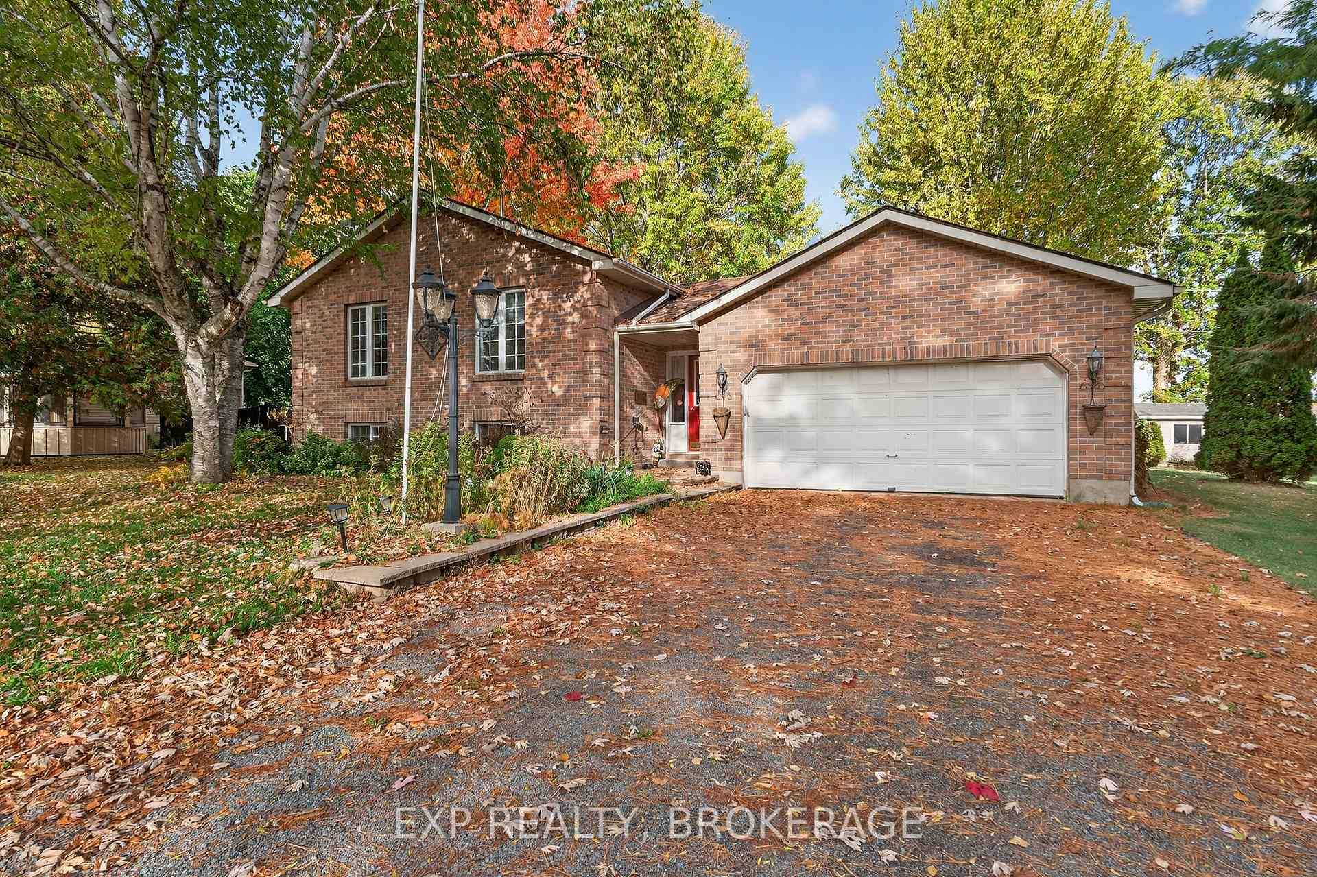 Welcome to 63 Southwood Crescent in beautiful Napanee !