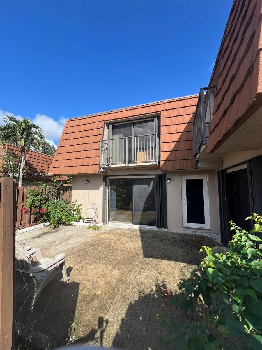 Welcome to your dream home in the heart of Cooper City !