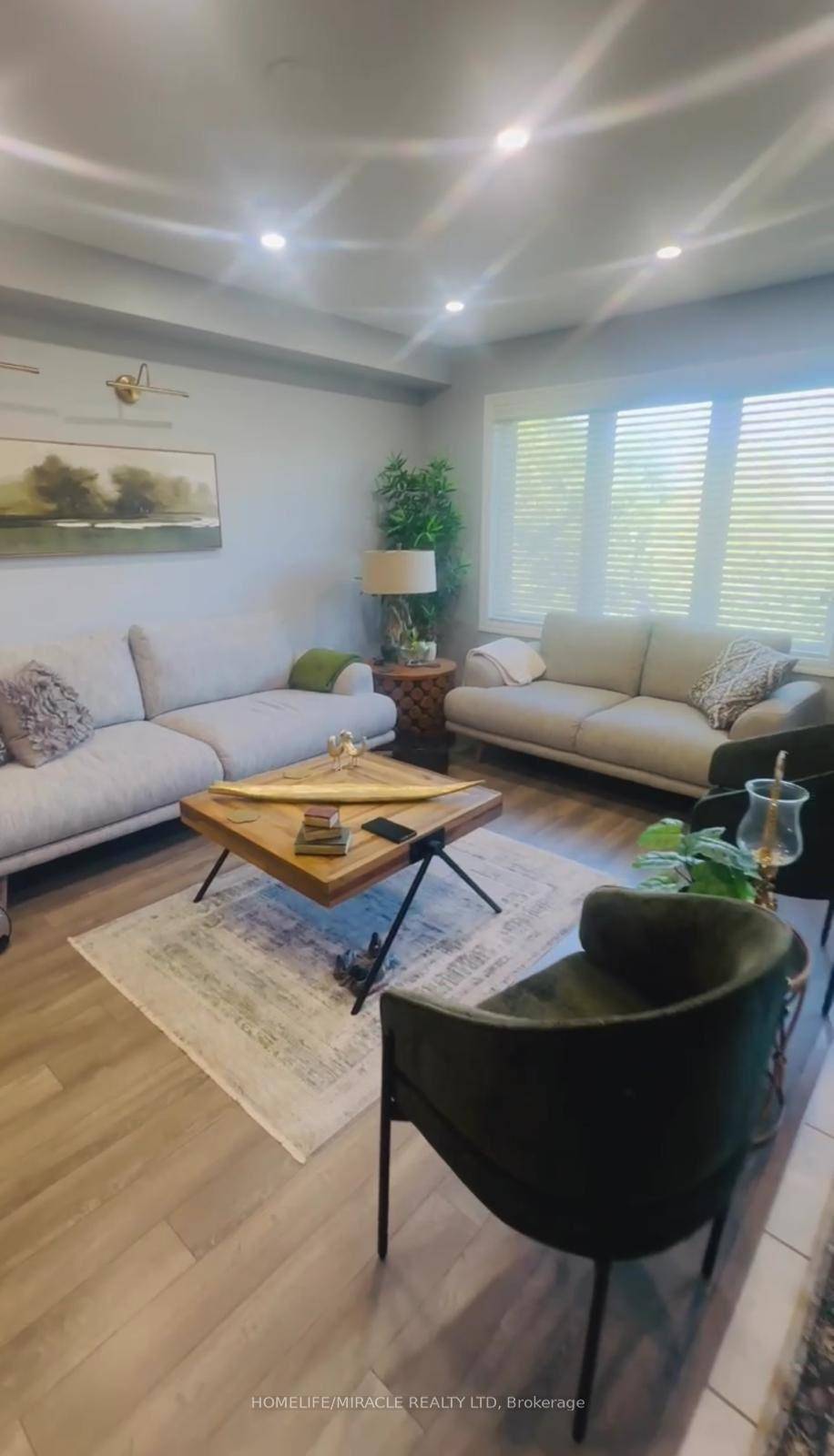 Client RemarksRare opportunity to lease a beautiful townhome situated on a prime ravine lot.