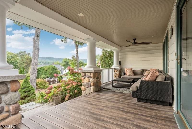 Picturesque, Perfect, Truly Special !