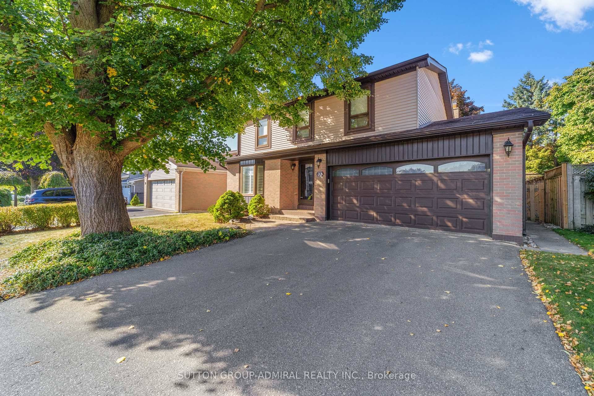 Welcome to this beautiful, fully renovated four bedroom detached home, perfectly situated on a premium lot in the highly sought after North Richvale neighbourhood.