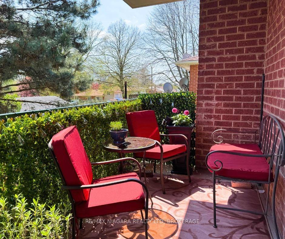 THIS PROPERTY HAS AN ELEVATOR, smaller 3 floor building along with in unit laundry.
