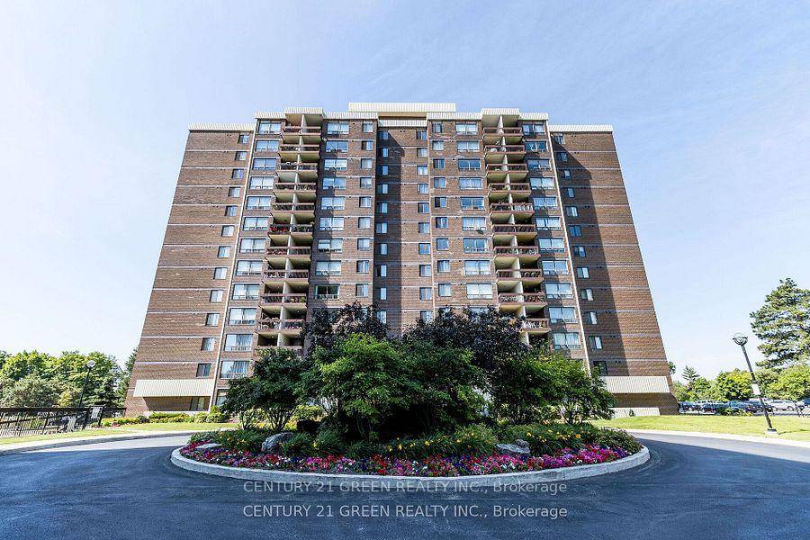 2 Bedroom, 2 Bathroom Condo Apartment perfectly located in the heart of Mississauga.