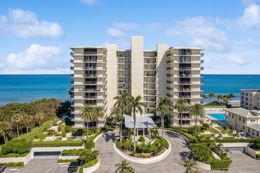 Now is your chance for a great buy on Jupiter Island !