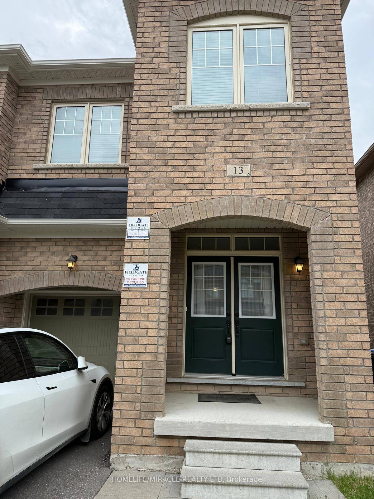 Exquisite Two Storey Freehold Home for Rent in the Prestigious Northwest Brampton Ready for Immediate Possession Step into a world of elegance and comfort with this beautifully designed two storey ...