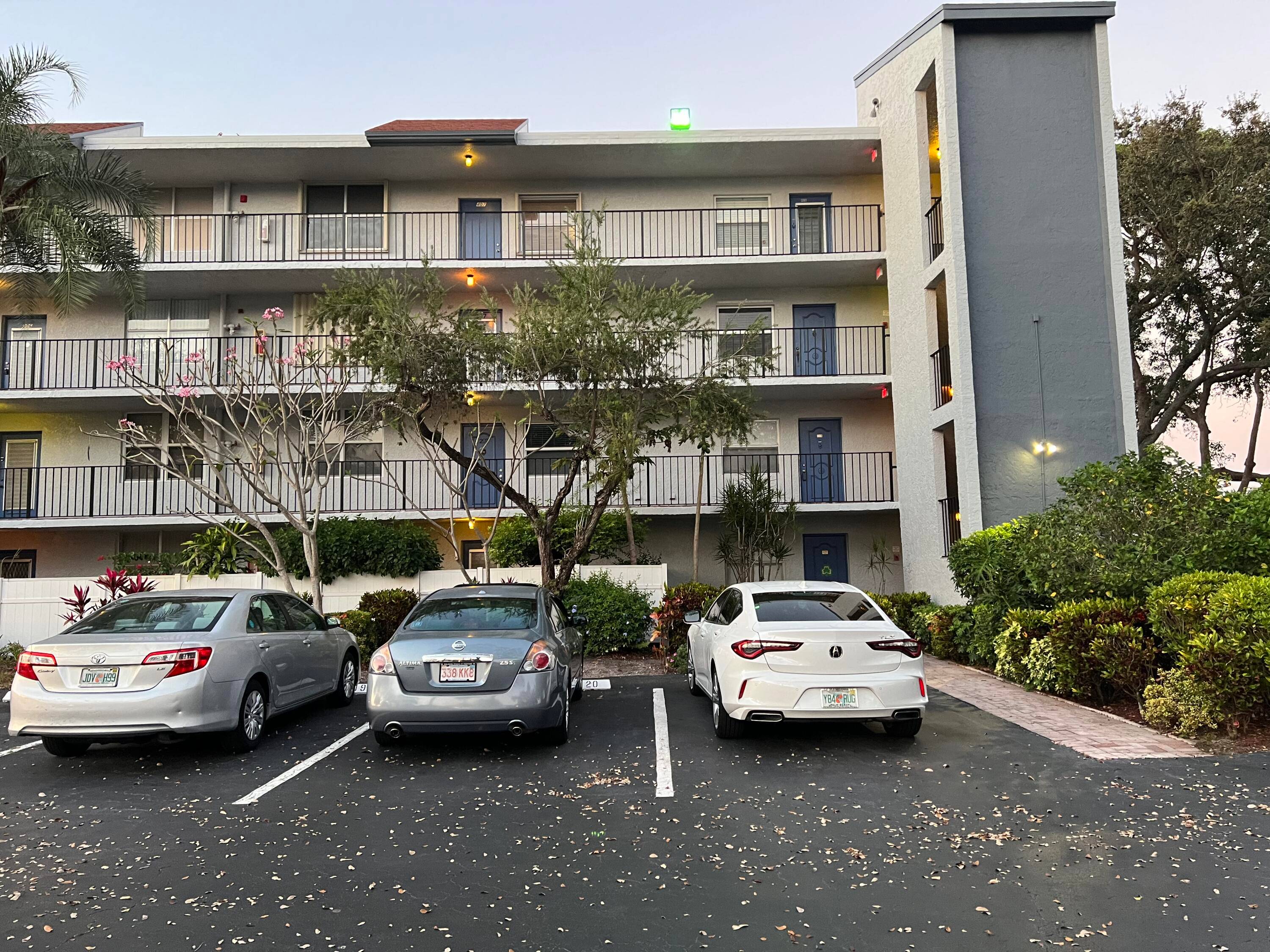 Beautiful two bedroom 2 bath corner unit condo 55 gated community.