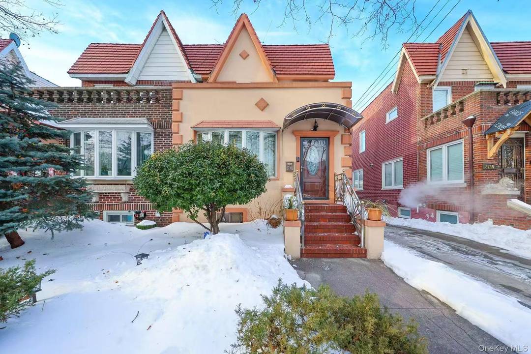 Welcome to this spacious semi detached home located in Glendale, Queens.