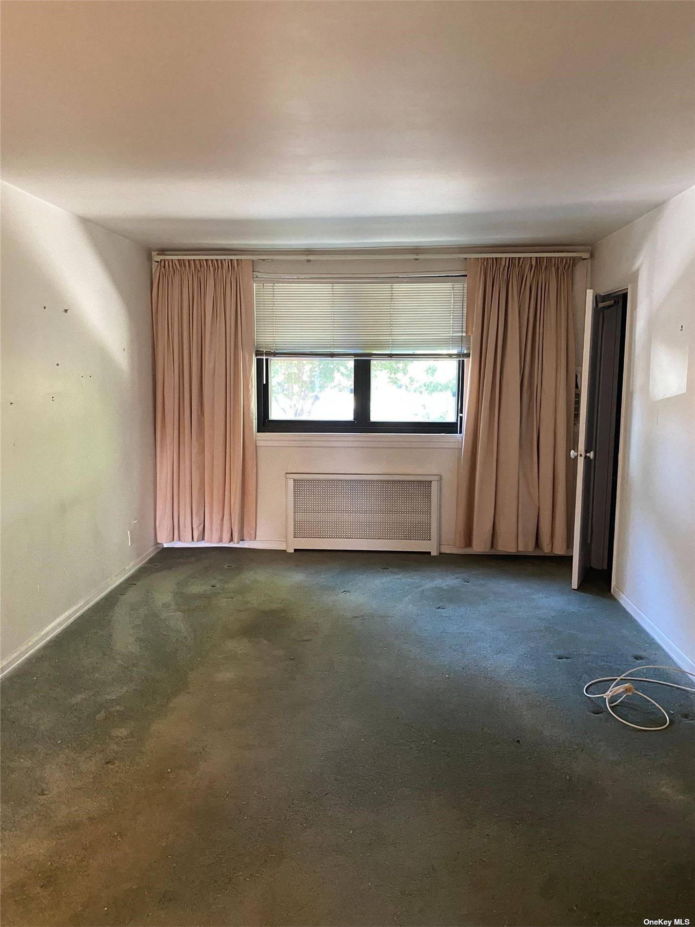 Beautiful 2 Bedroom Upper Level Unit in Beech Hills Co op in a private Cul de sac.