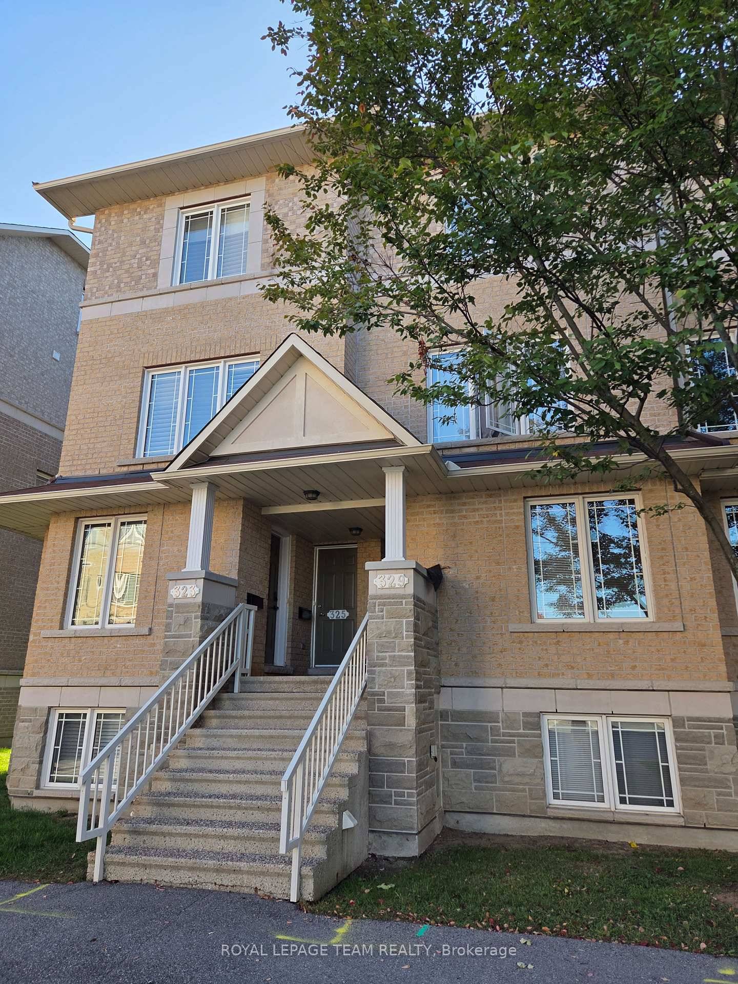 Wow ! ! Beautiful Minto lower level Terrace Home with rear balcony overlooking the Park !