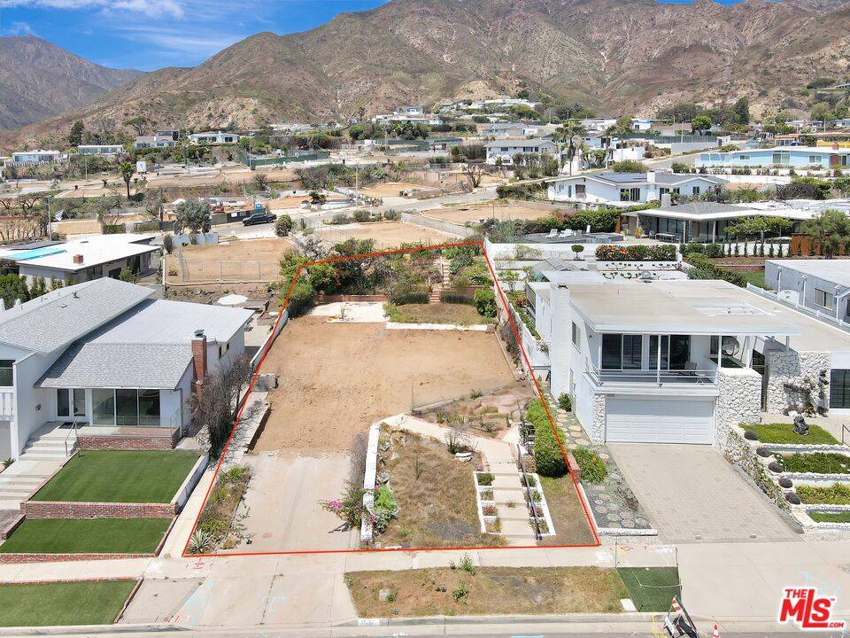 18151   Kingsport Dr Malibu La
