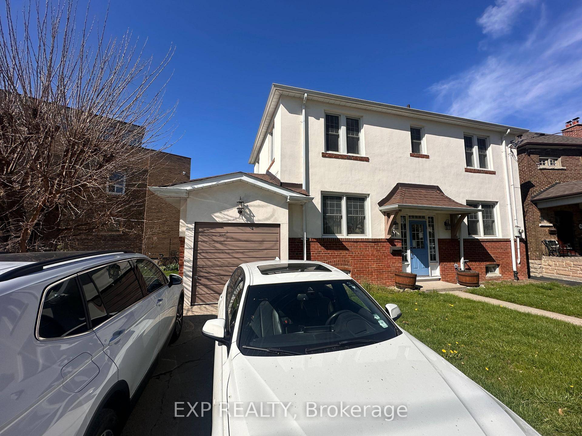 Furnished Rooms for Rent in Shared Home 4 Bedrooms in Total Ideal for students or mature adults seeking a quiet, respectful living environment.