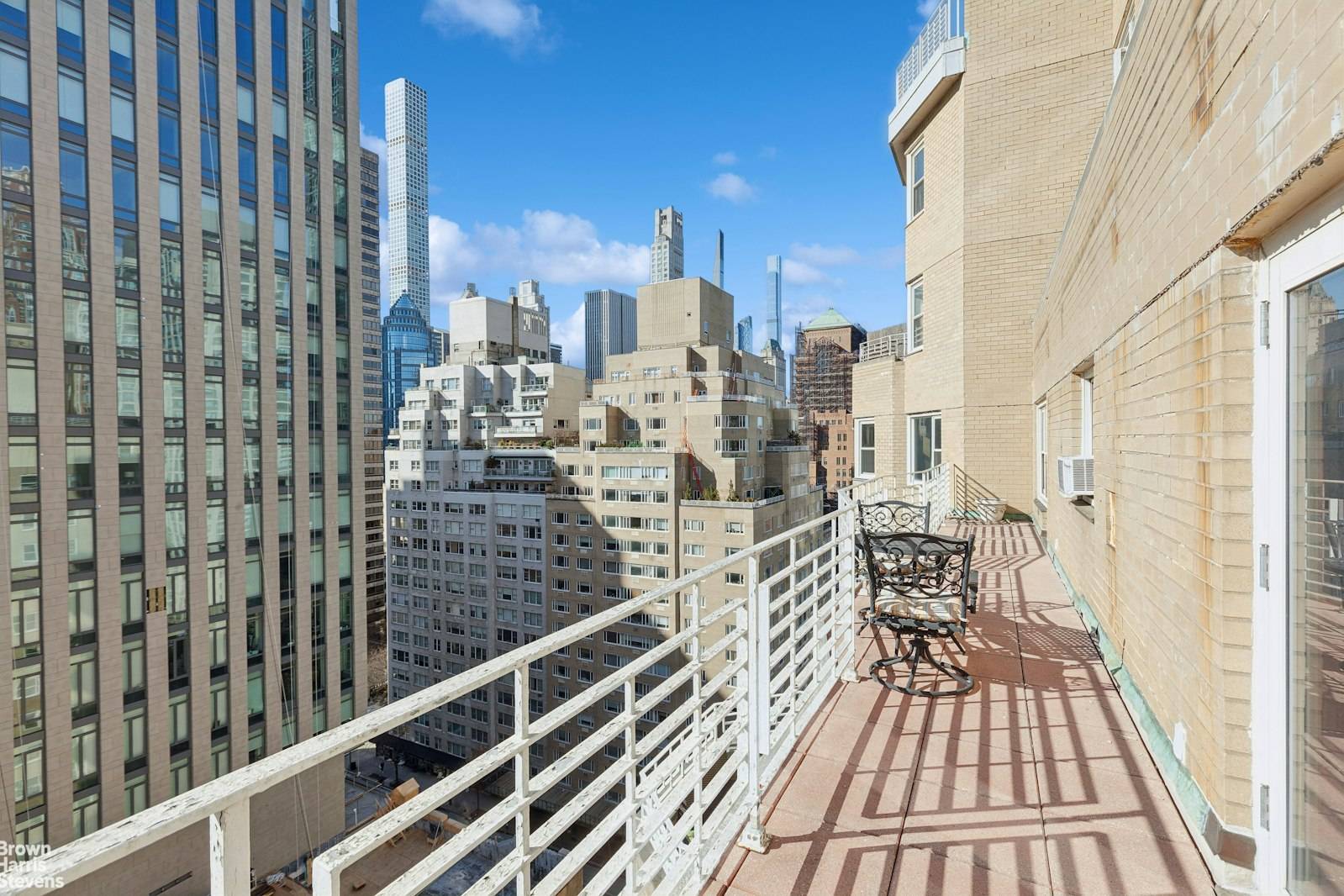 Stunning Jr. 4 with Expansive Terrace amp ; Breathtaking Views Originally purchased by owner as a two bedroom home, they are offering a closing credit to buyer for a return ...