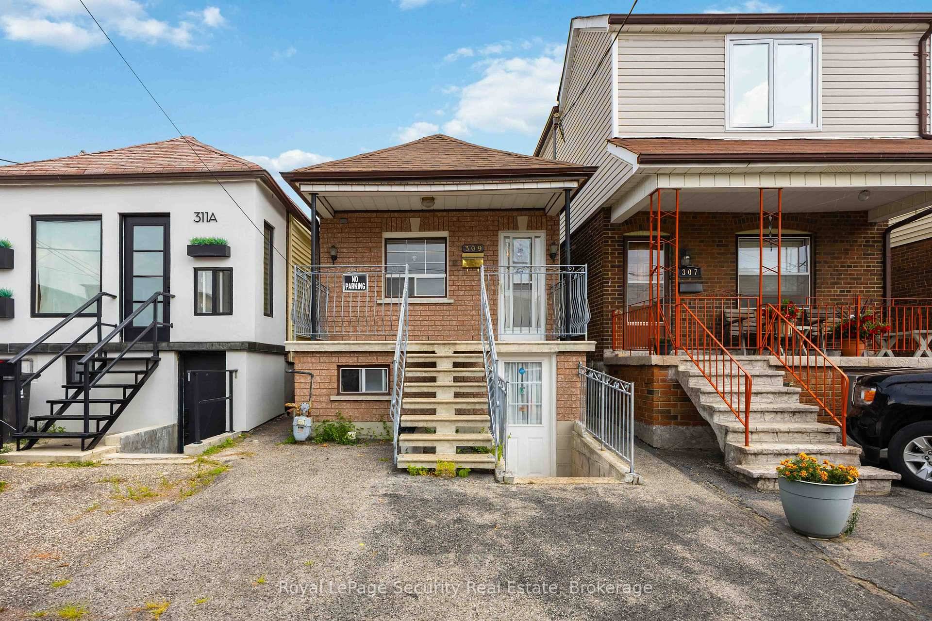Prime Opportunity ! ! Located in the vibrant and growing Keelesdale Eglinton West neighborhood, this solid all brick bungalow offers an exceptional opportunity for renovators, builders, or first time Home ...