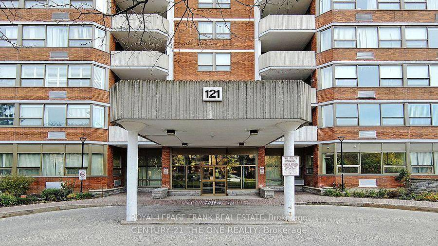 Penthouse with two parking spaces.