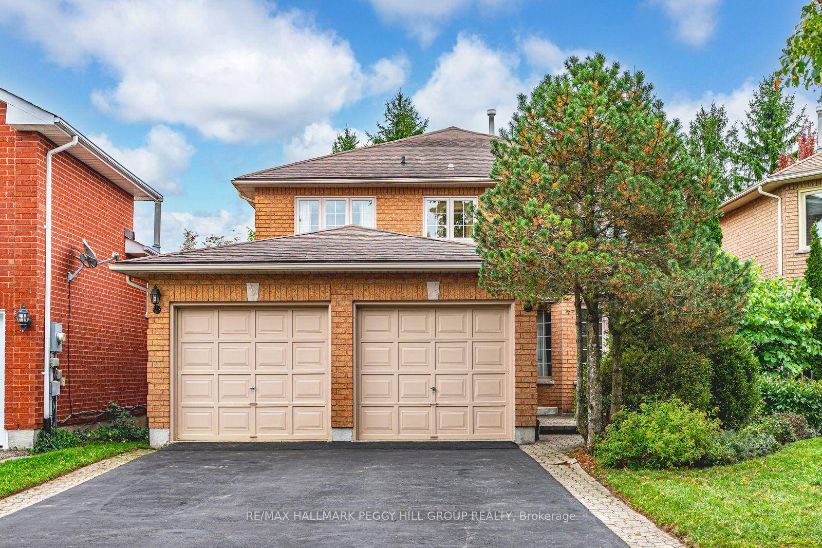 IMPECCABLY KEPT ALL BRICK 2 STOREY SHOWCASING NEARLY 3, 100 SQ FT amp ; MATURE GREENERY BEHIND !