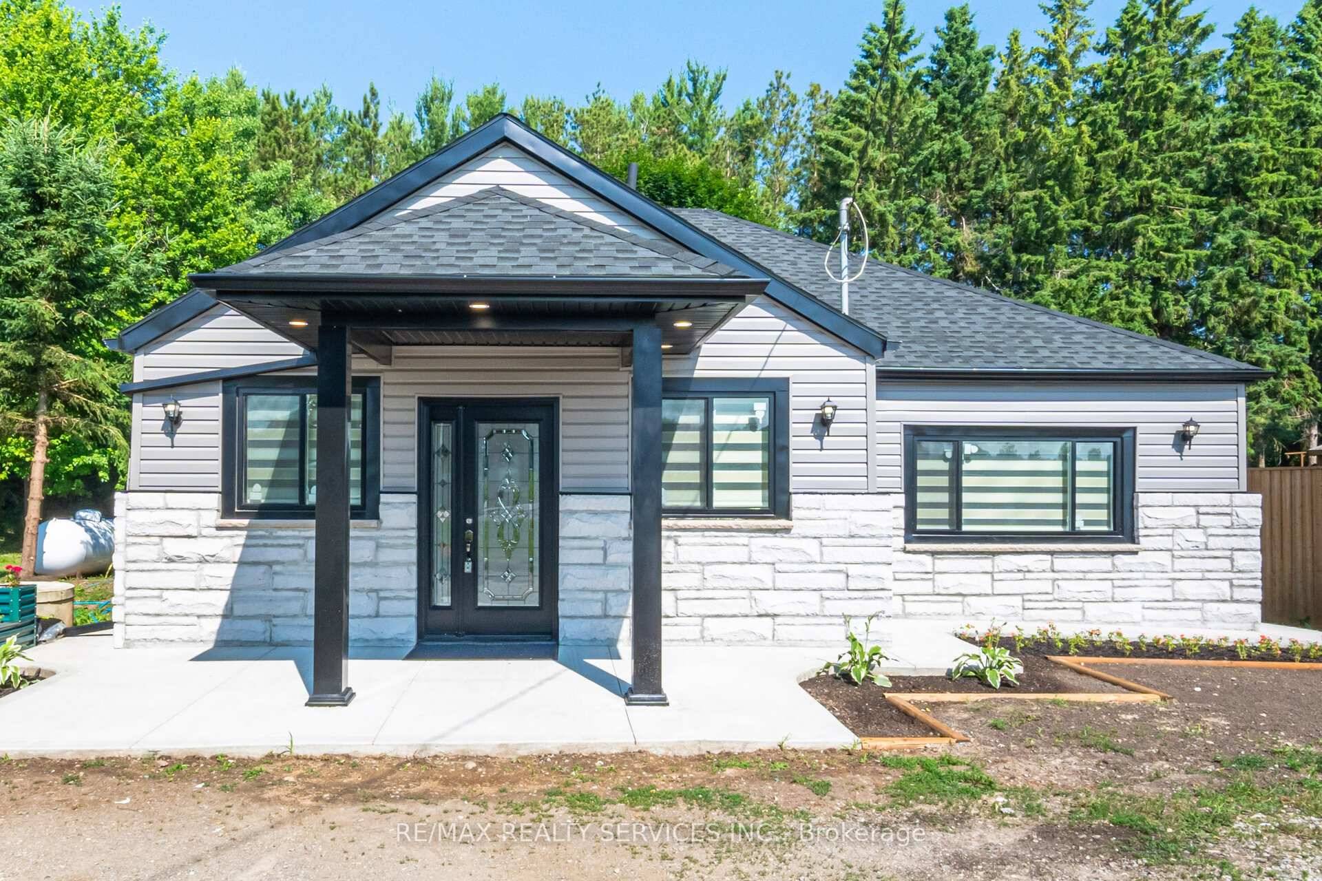 8772 Wellington Road 124 Spectacular Offering upgrades amp ; upgrades !