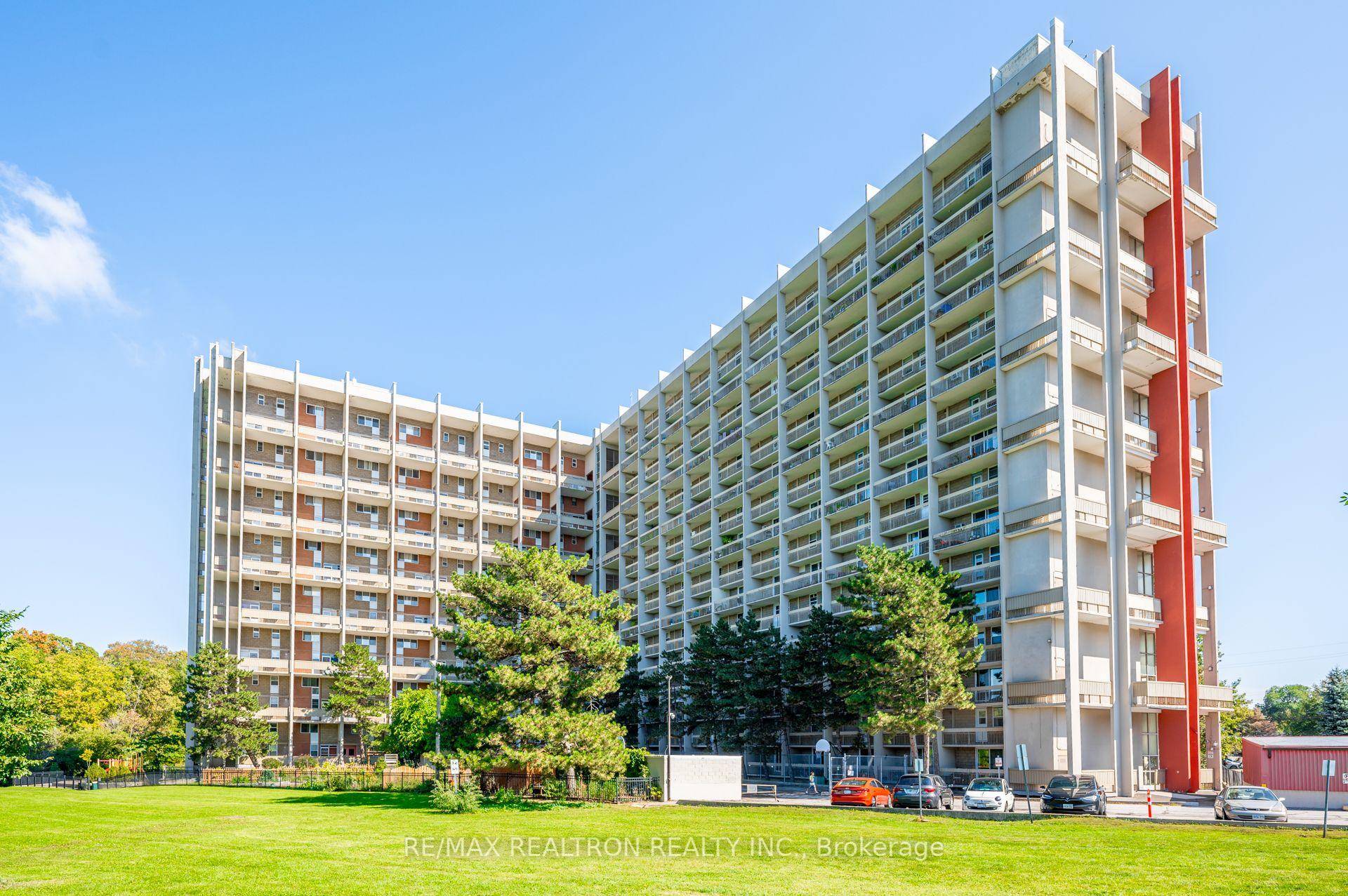 3 bedroom stacked townhouse unit that offers 2 levels of living space with a private balcony !