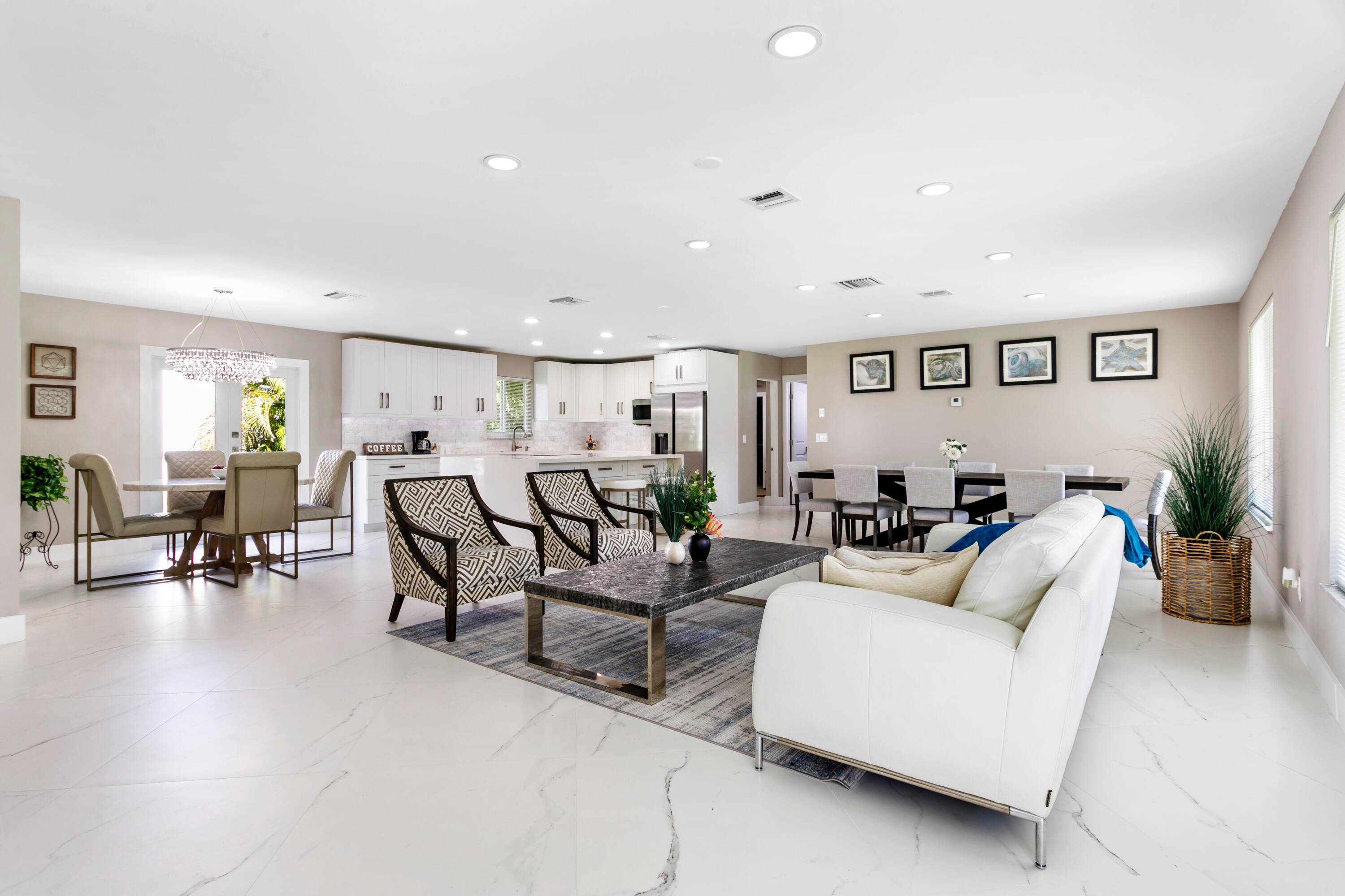 CBS fully renovated 4 BR, 3.