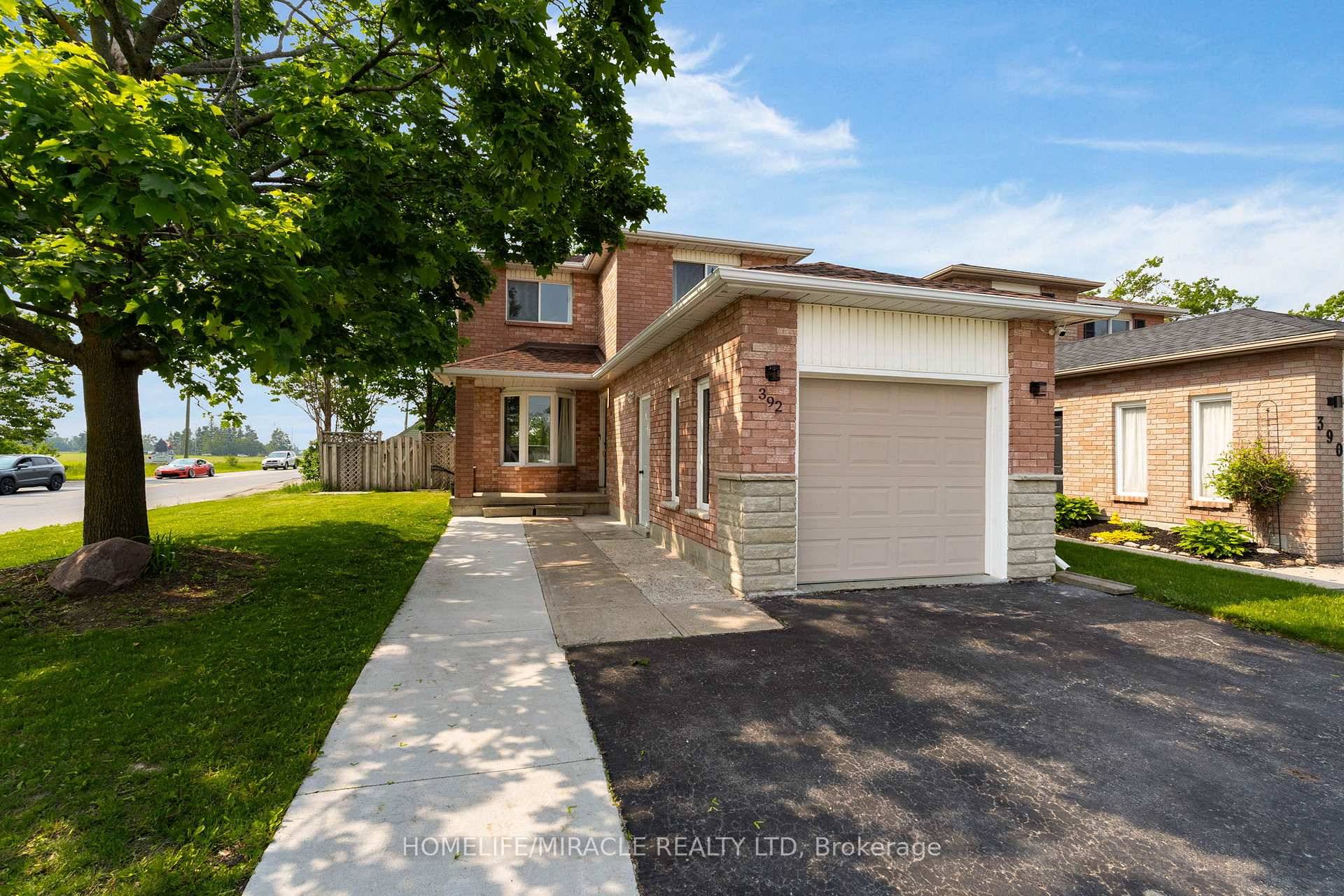 Charming Detached Corner Lot Home Move In Ready !
