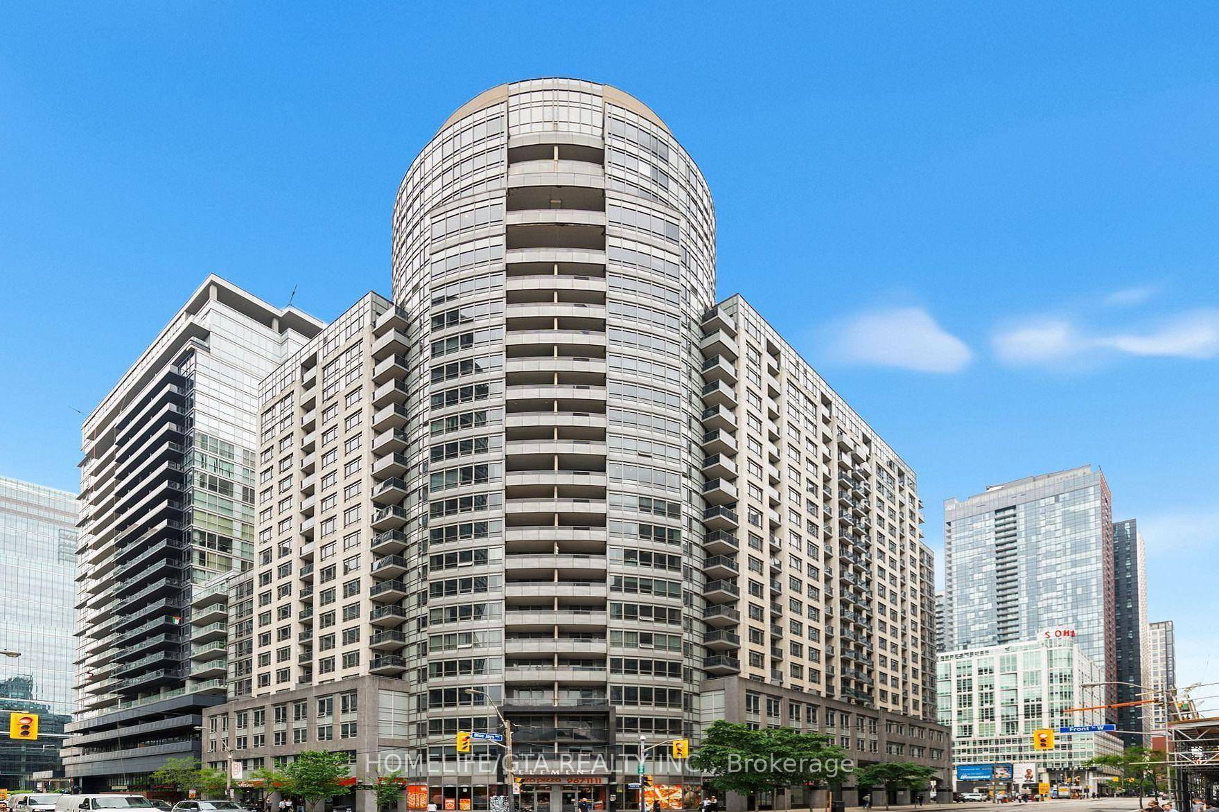 Spacious amp ; Bright 1 Bedroom Condo Suite In Tridel's Element Located In The Heart Of Toronto's Entertainment District.