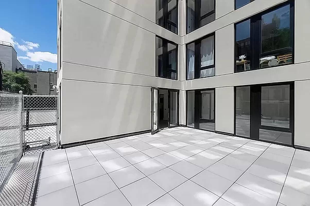Welcome to 60 West 125th Central Harlems Newest Rental Development3 Bed 1.