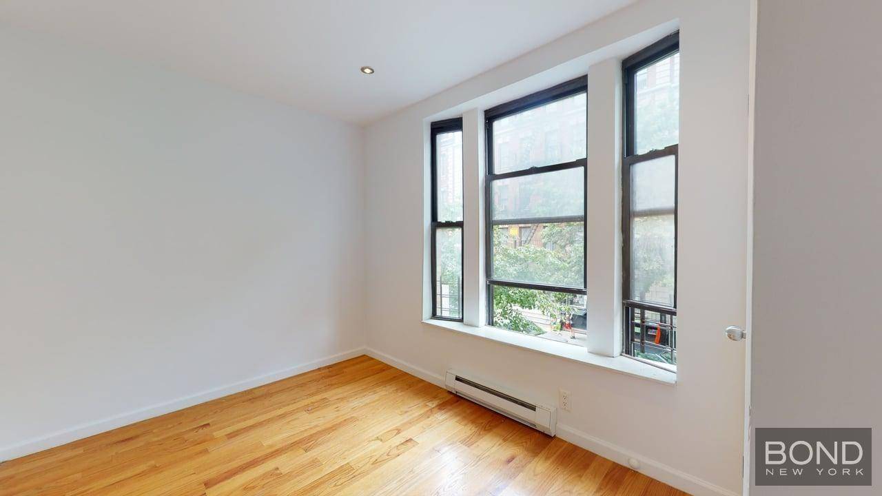 Beautiful 5BR, 2 bathrooms, Upper West prime.