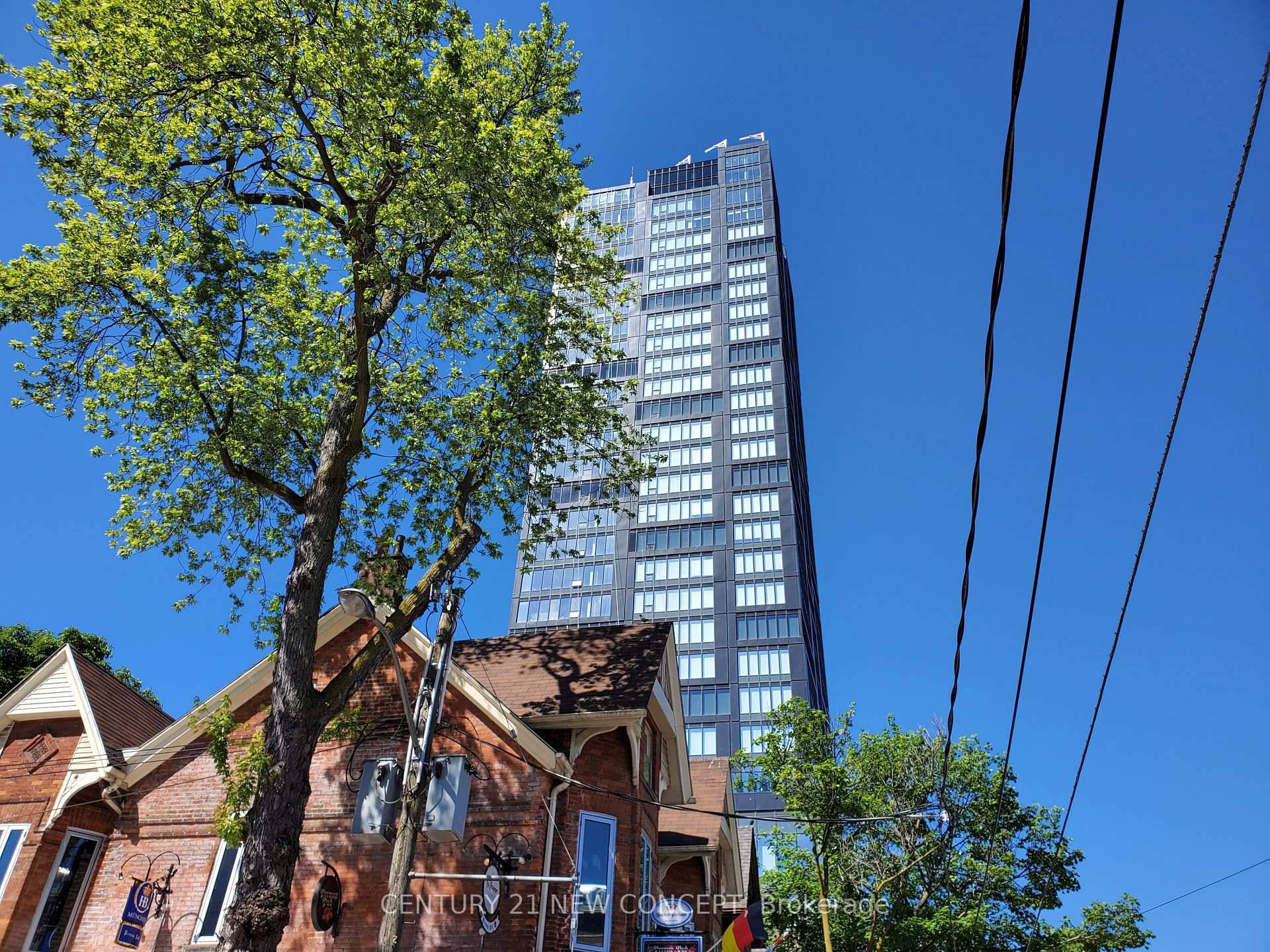 Luxury Theory Condo ! Unobstructed Campus View, 2 Full Bathroom, Den With Door Can Be 2nd Bedroom.