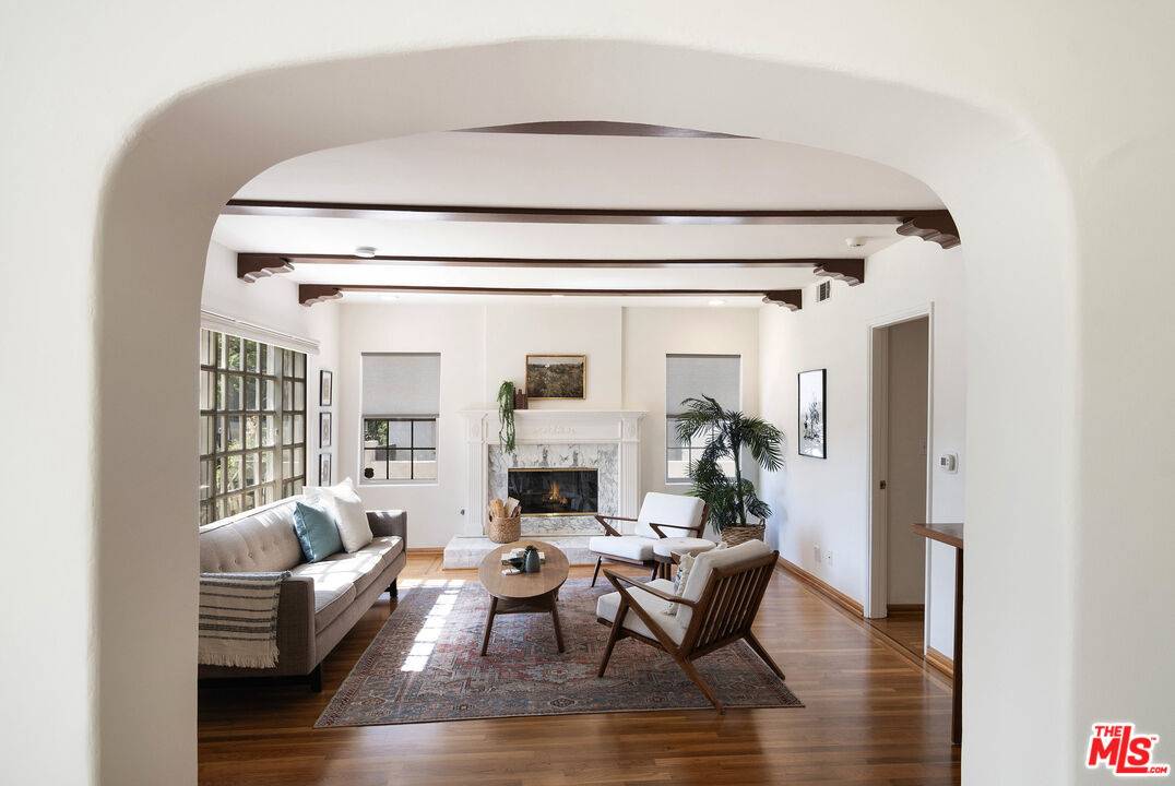 331  N Sweetzer Ave 3BR Beverly Grove La