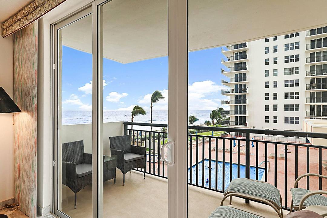 Turnkey Coastal Retreat on Millionaire's Mile !