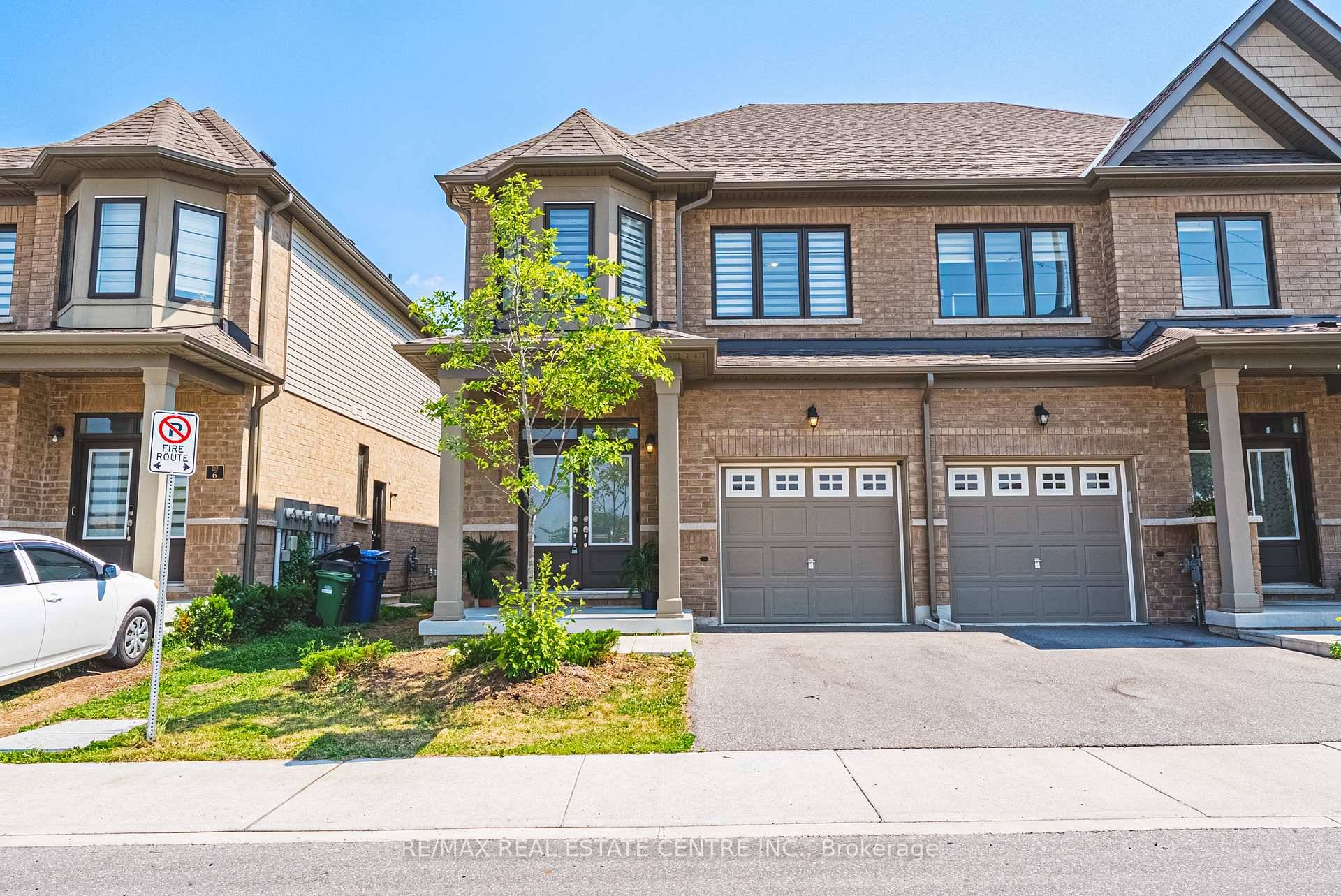 Welcome to your dream home in the heart of Guelph, where modern elegance meets everyday convenience !