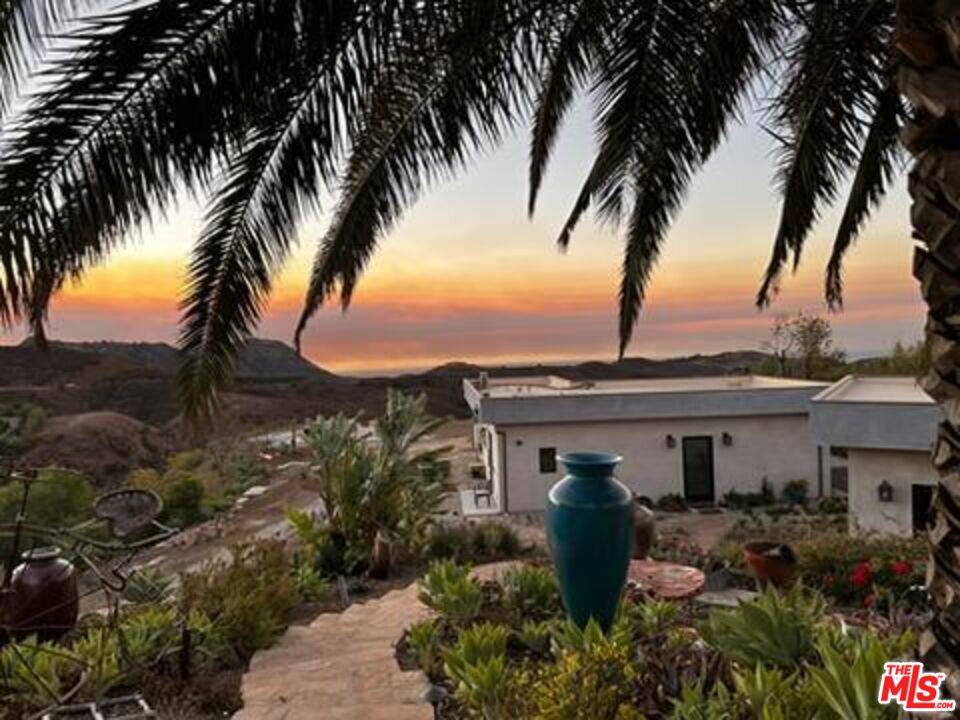 1710 Decker Canyon Rd 2BR Malibu La