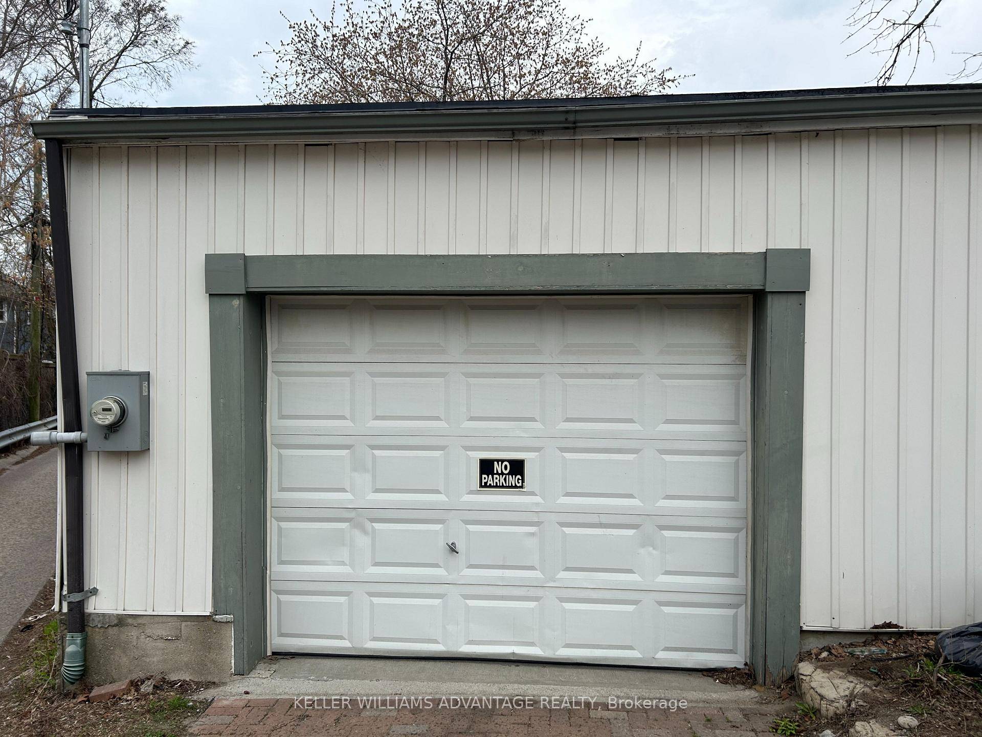 For lease in a convenient location.