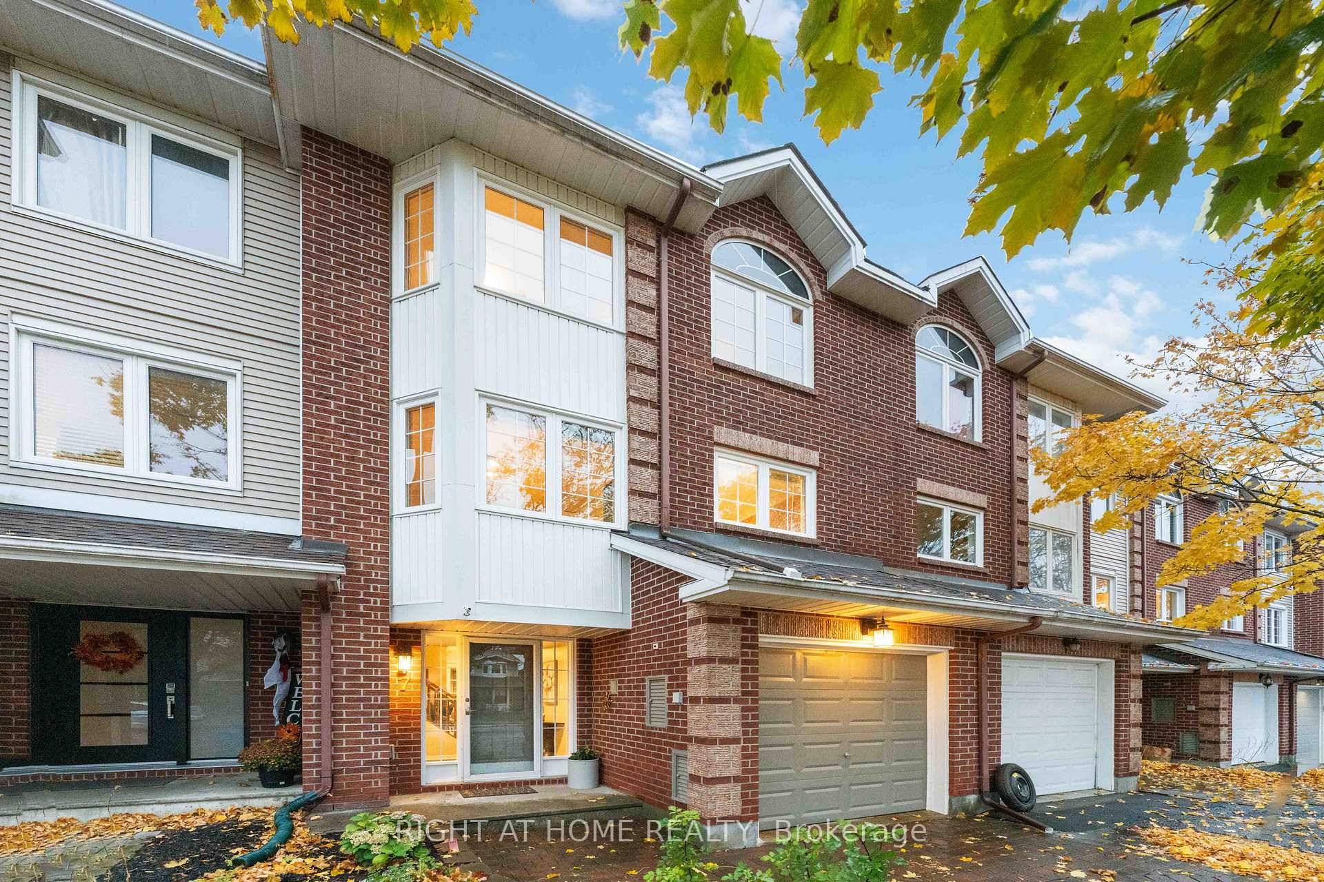 Welcome to this Barrhaven Beauty !