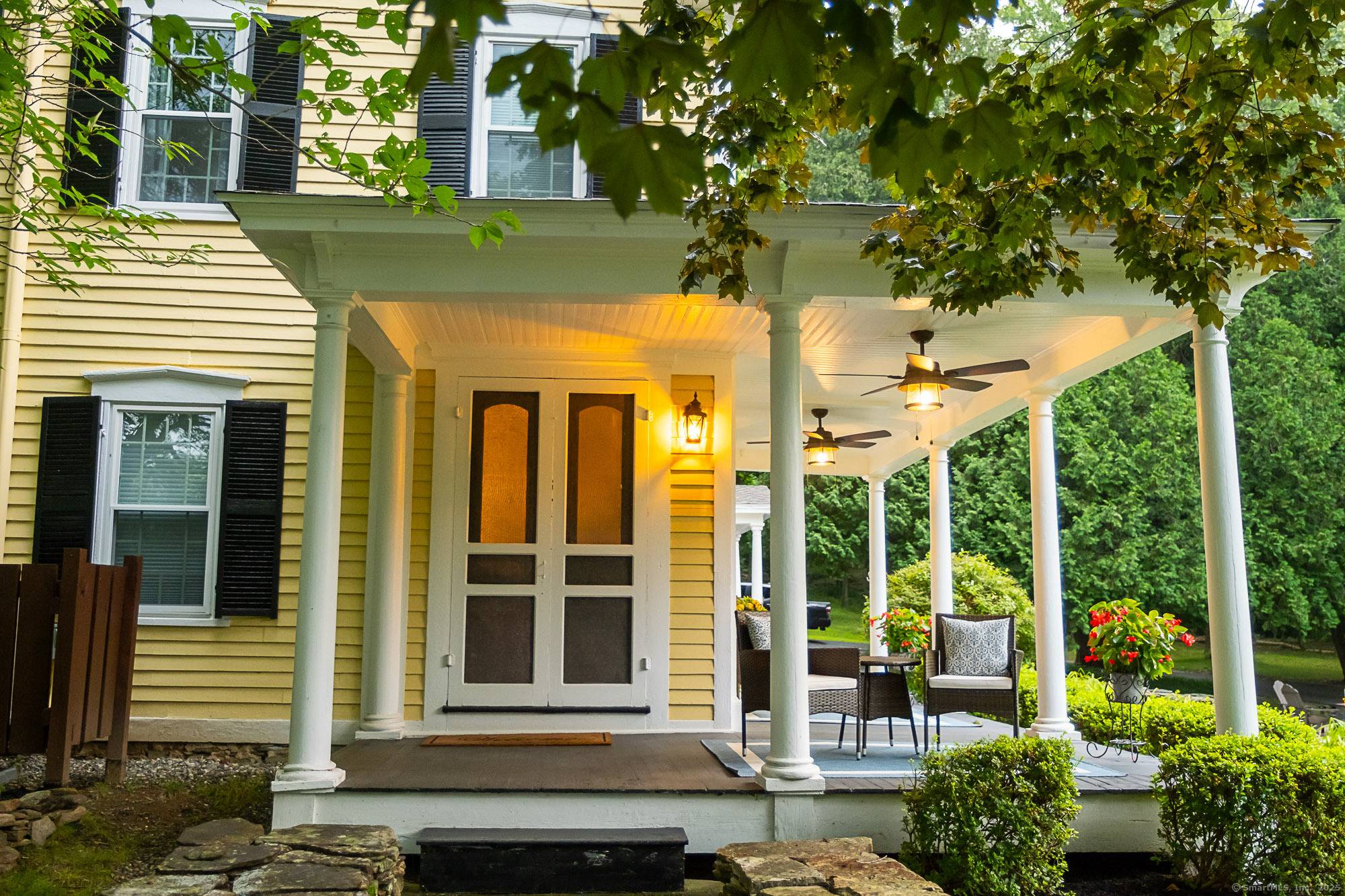Timeless New England Charm Meets Modern Luxury !
