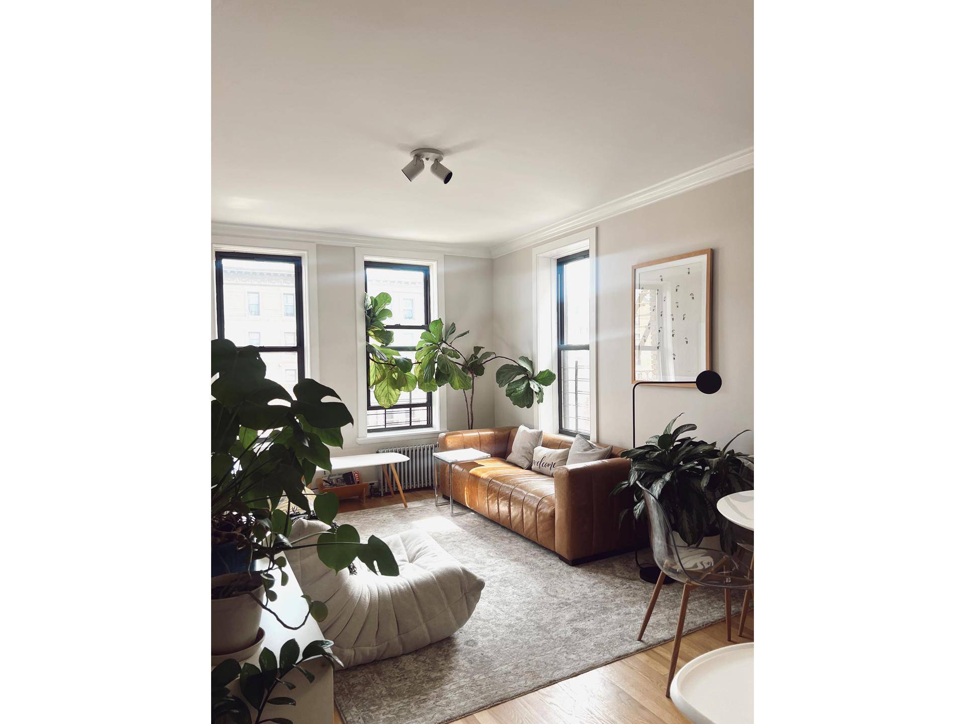 Welcome to this expansive 2 bedroom apartment with western and southern views and light.