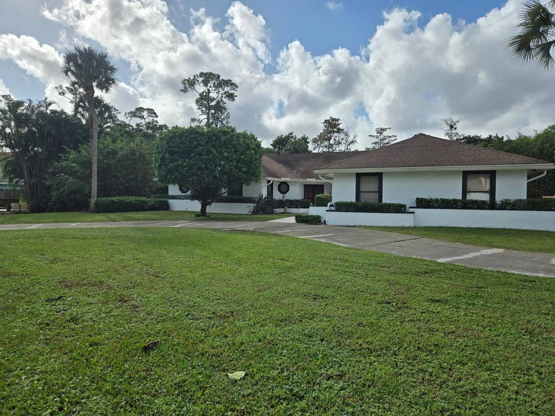 13302 Doubletree Circle Single Family Palm Beach