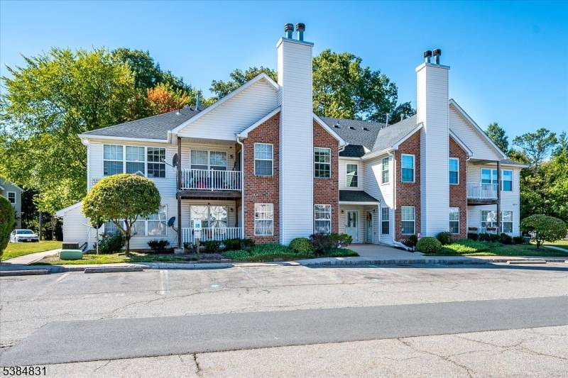 Welcome to 230 Vasser Drive, an end unit condo in the sought after Maple Grove at Piscataway community.