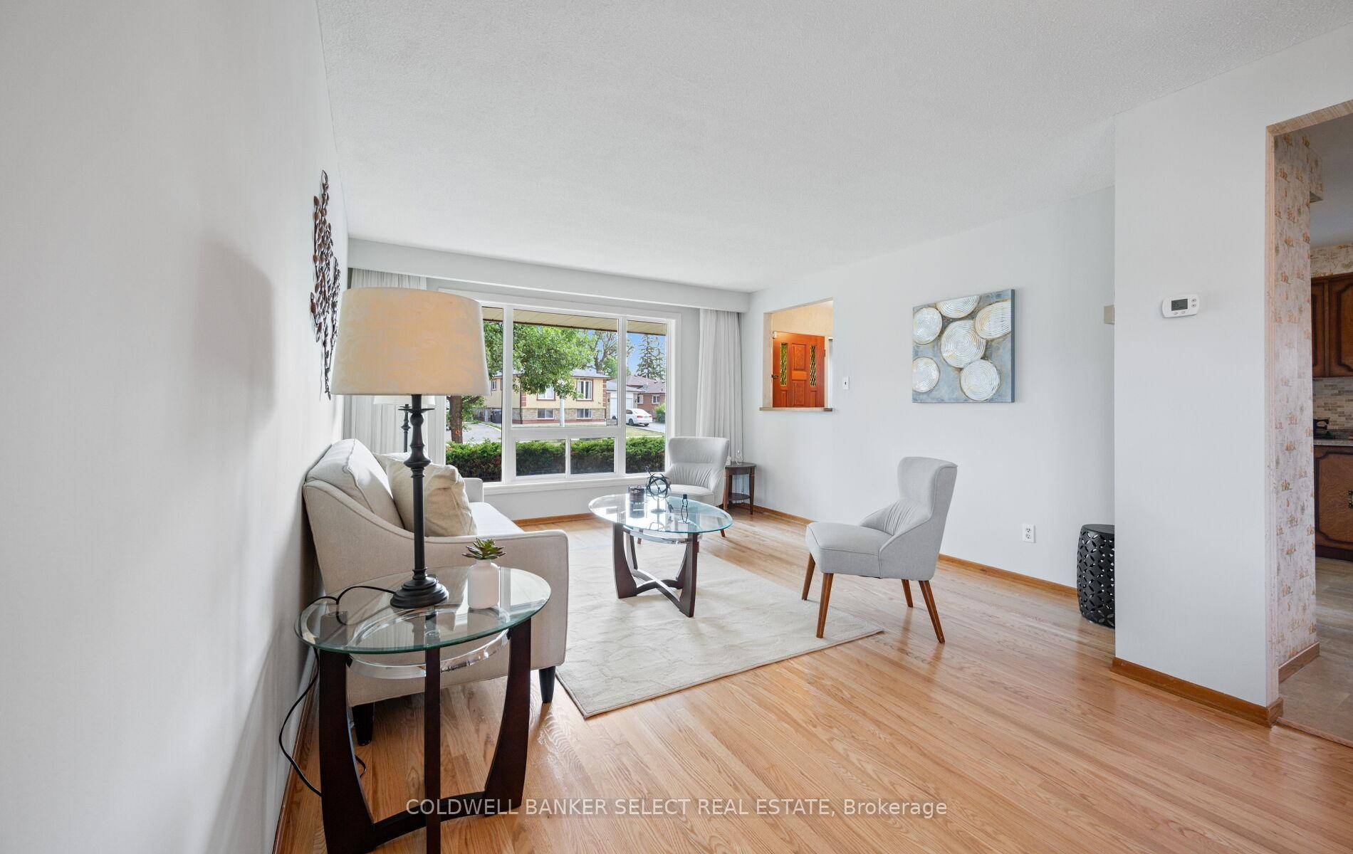 Welcome To 3883 Brandon Gate Drive, An Amazing Opportunity To Own A 3 Bdrm, 2 Bathroom, Detached Home On A Lovely, Tree Lined Street In A Quiet Community.