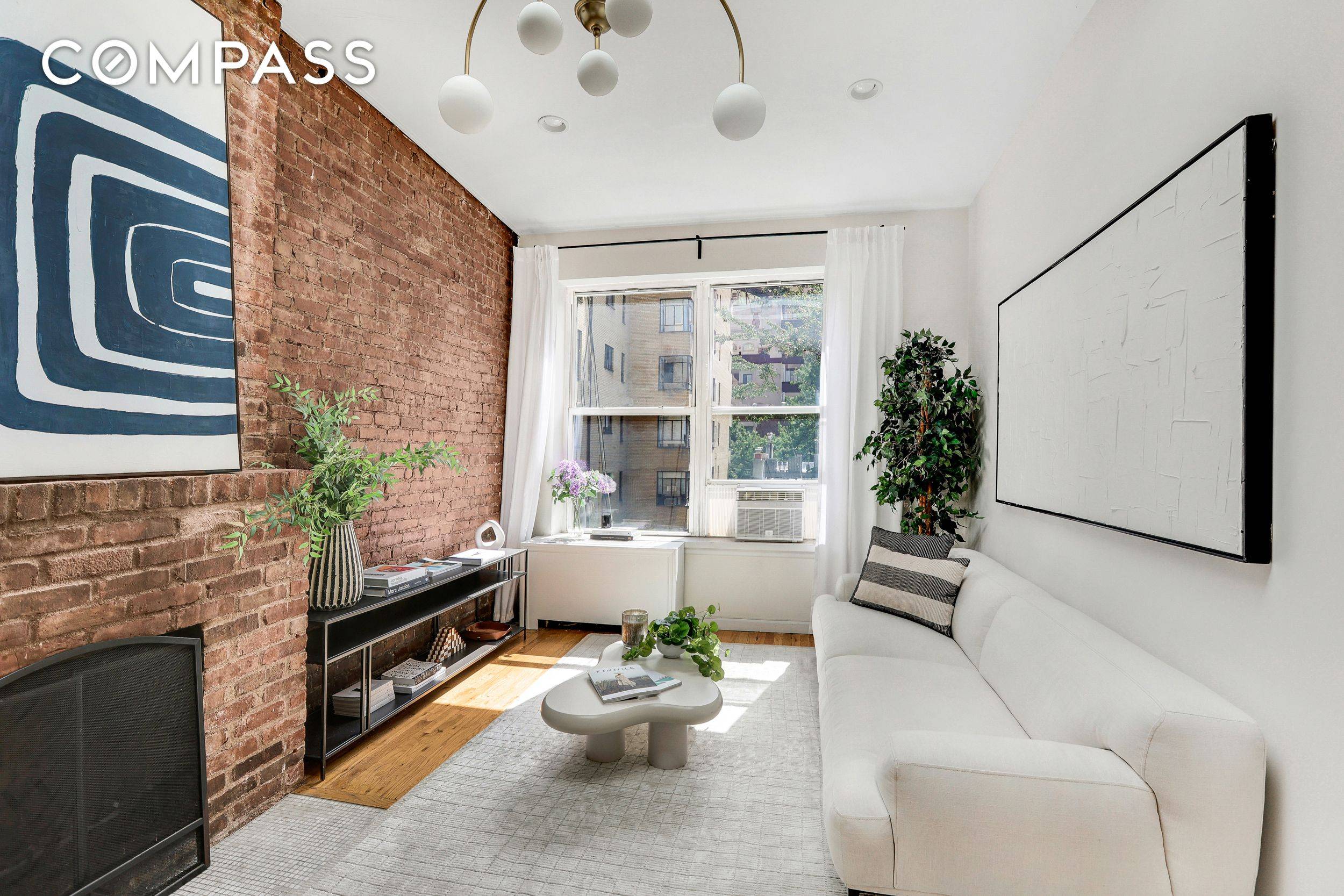 Bright amp ; Charming Top Floor One Bedroom Welcome to Apartment 4B, a sun drenched sanctuary on the top floor of a classic turn of the century townhouse.