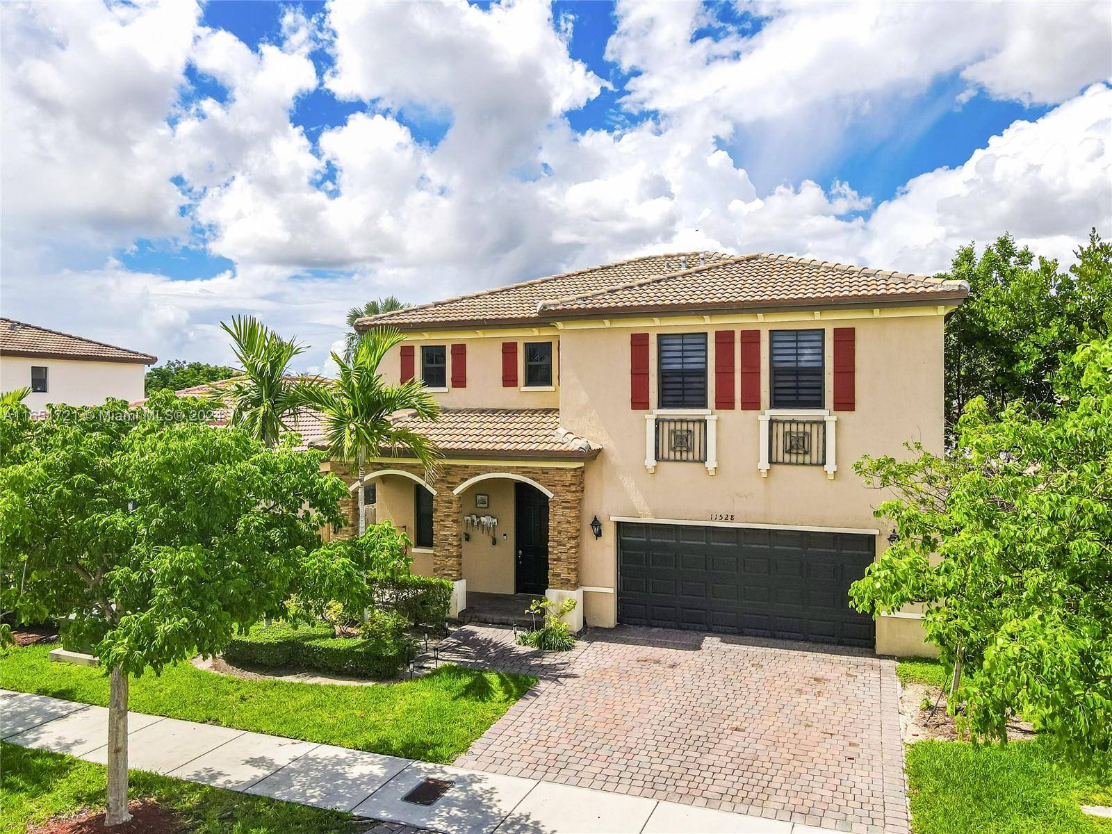Welcome to your spacious 4 bedrooms, 2.